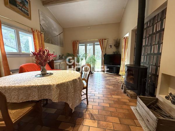MAISON À VENDRE DE 6 PIÈCES DE 144,16 M²