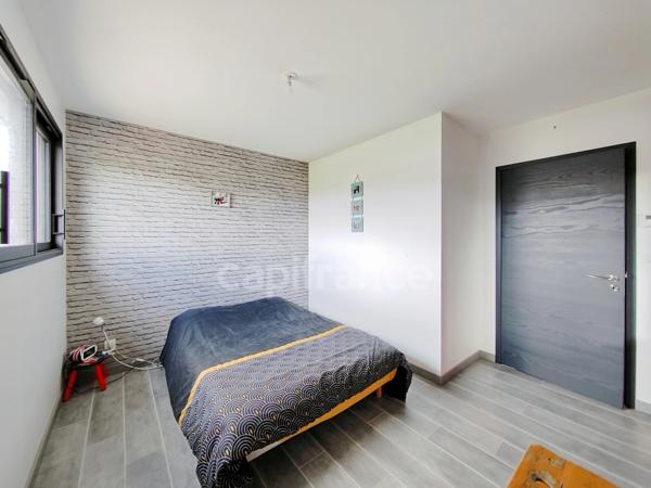 Saint-Cyr (71), à vendre maison contemporaine P6 de 130 m² - Terrain de 961m²