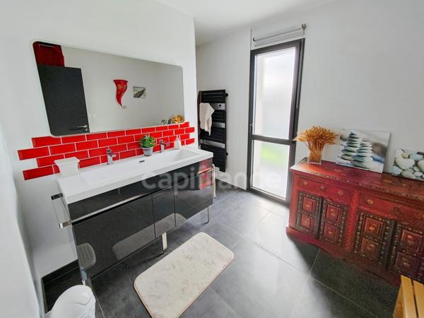 Saint-Cyr (71), à vendre maison contemporaine P6 de 130 m² - Terrain de 961m²