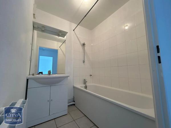 Appartement à louer 2 pièces 56m²