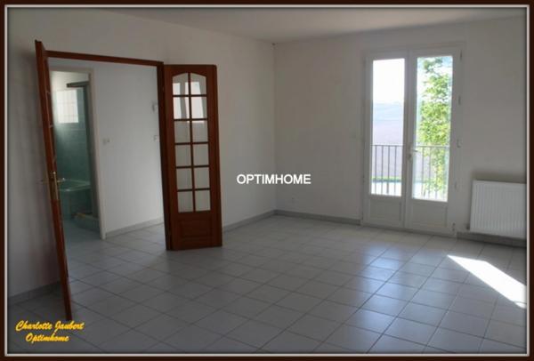 Maison à vendre 3 pièces Proche de MONTMOREAU SAINT CYBARD (16)