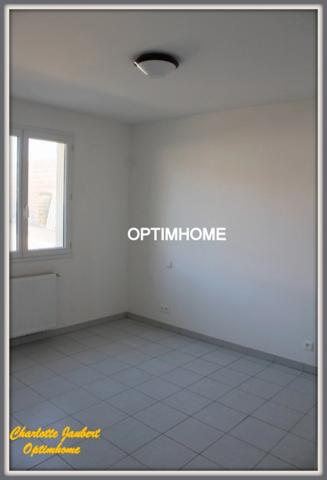 Maison à vendre 3 pièces Proche de MONTMOREAU SAINT CYBARD (16)