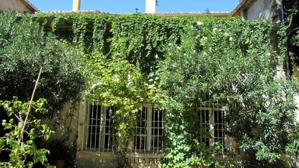 Sommières (30250) OFF MARKET - Mas historique 490 m2 à rénover - A 10' de SOMMIERES - 30250