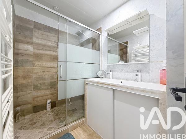 Appartement à vendre 4 pièces 79 m² Aubagne