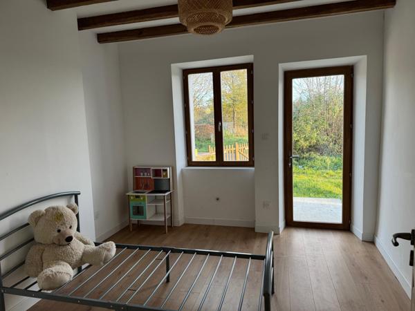 Longère rénovée ( de moins de 2 ans ), environnement naturel