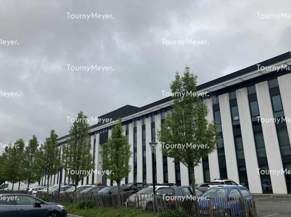 A LOUER BUREAUX - MERIGNAC