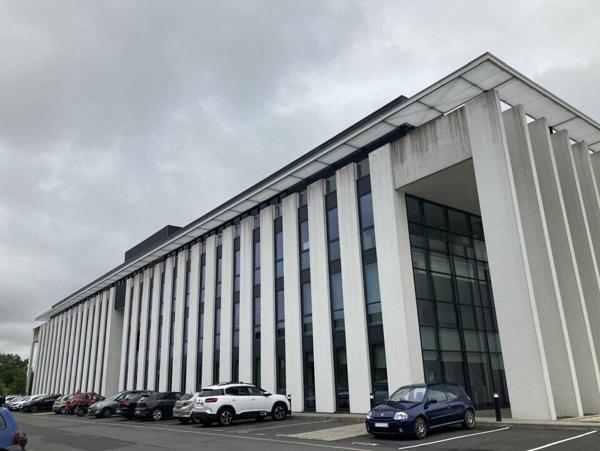 A LOUER BUREAUX - MERIGNAC
