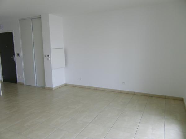 Appartement 3 pièces – 55 m² environ à Saint-Nazaire (ref : 53440SN)