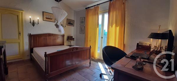 Maison à vendre  10 pièces - 225 m2 PIGNANS - 83