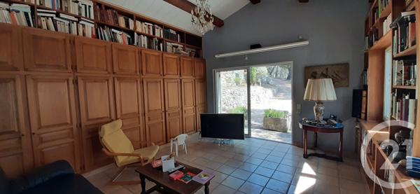 Maison à vendre  10 pièces - 225 m2 PIGNANS - 83