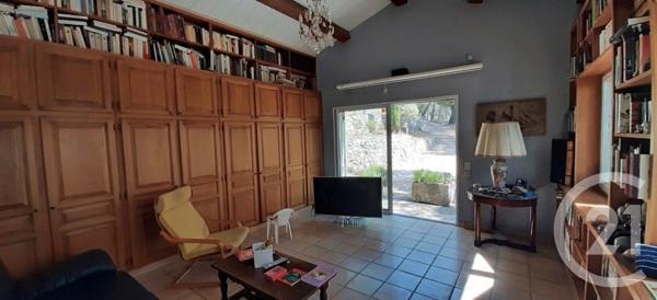 Maison à vendre  10 pièces - 225 m2 PIGNANS - 83