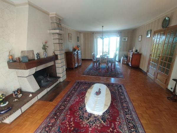 Cachet et beaux volumes 3 chambres garage