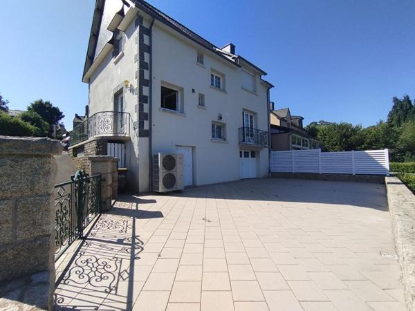 Cachet et beaux volumes 3 chambres garage