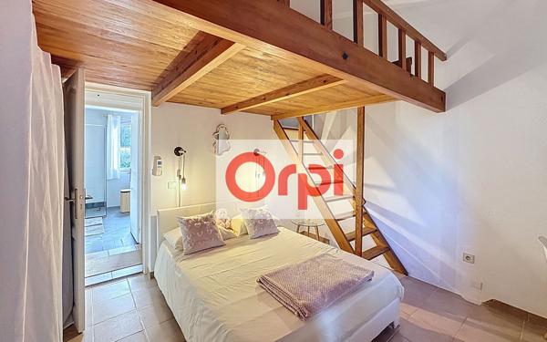 Maison à vendre    5 pièces •  Figari