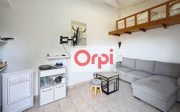 Maison à vendre    5 pièces •  Figari