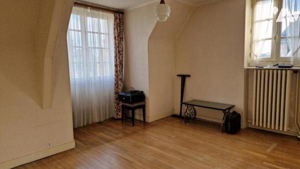 Saint Malo - Courtoisville - Villa (1961)(165m²) - 5 chambres - Garage - Jardin (363m²)