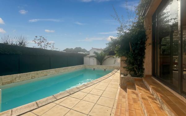 Maison à vendre    5 pièces •  Martigues