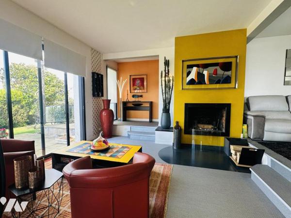 MAISON- LARMOR-PLAGE  - LOCQUELTAS