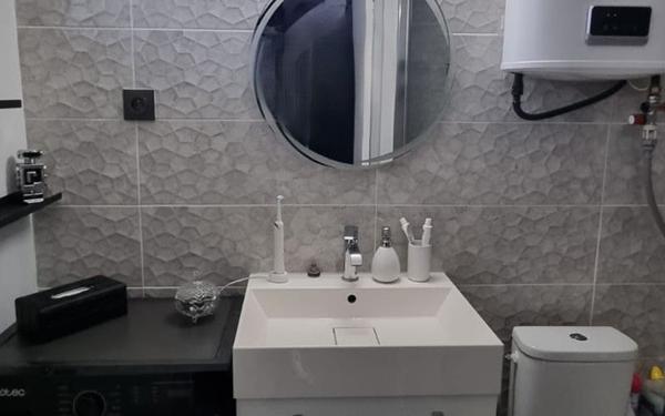 Appartement à vendre    1 pièce • 24,73 m2 La Ciotat