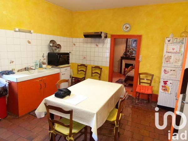 Maison de ville 4 pièces de 98 m² à Châteaumeillant (18370)