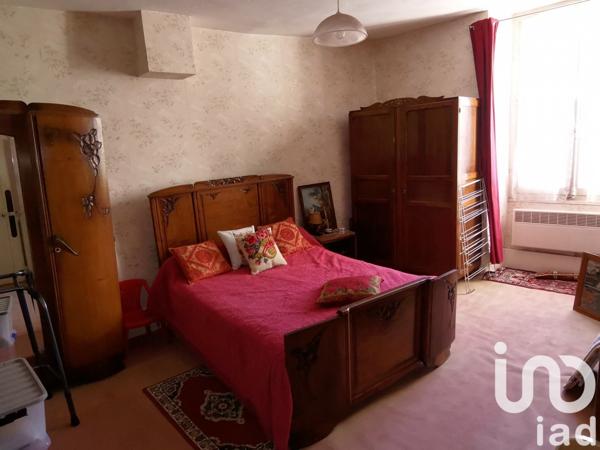 Maison de ville 4 pièces de 98 m² à Châteaumeillant (18370)