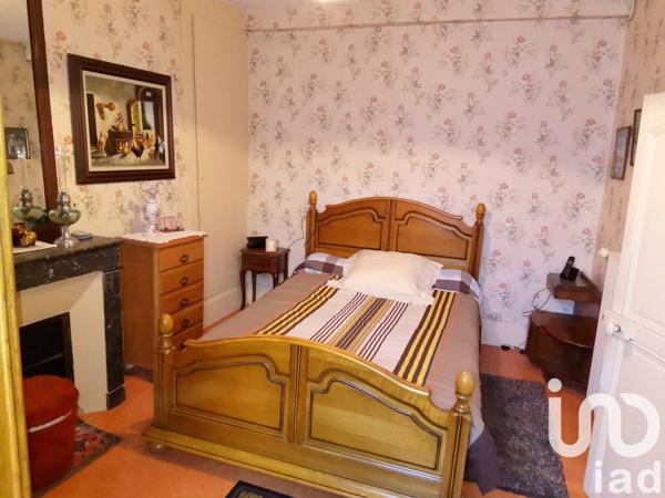 Maison de ville 4 pièces de 98 m² à Châteaumeillant (18370)