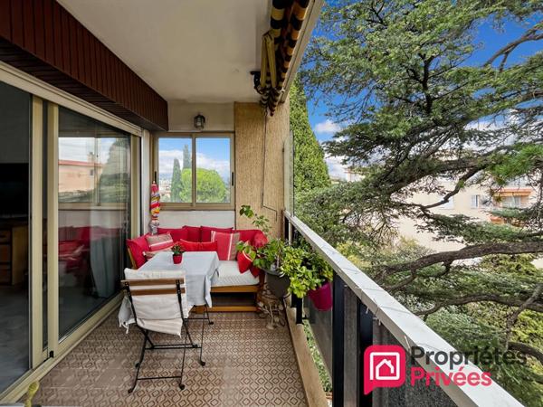 Appartement 3 pièces traversant avec terrasses, garage et cave