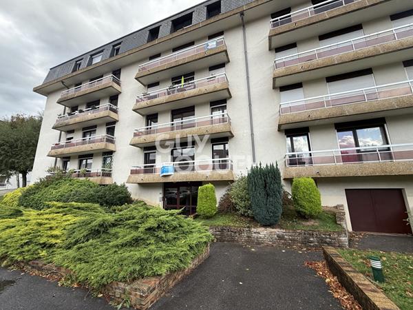 À vendre : Appartement spacieux de 4 pièces - trois chambres à 5 mn à pied de la GARE DE COMPIEGNE