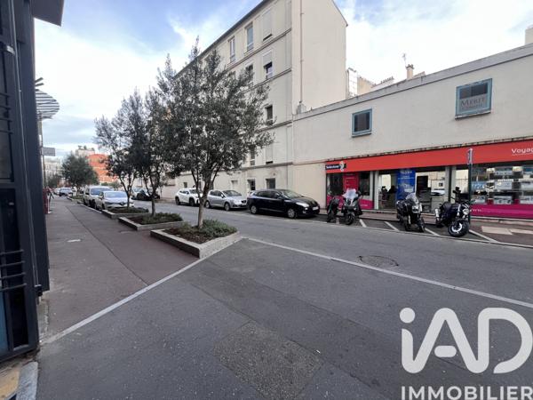 Parking à vendre 12 m² Suresnes