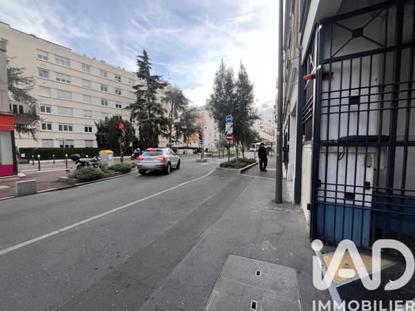 Parking à vendre 12 m² Suresnes
