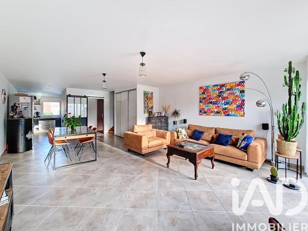 Appartement à vendre 5 pièces 96 m² Saint-Fargeau-Ponthierry