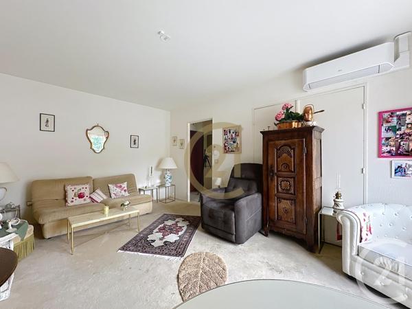 Appartement à vendre  2 pièces - 44,83 m2 LE CHESNAY - 78