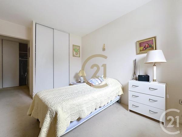 Appartement à vendre  2 pièces - 44,83 m2 LE CHESNAY - 78