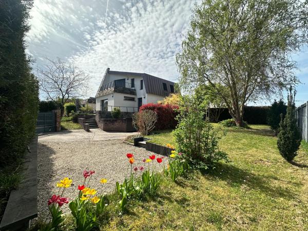 Maison d'Architecte de 1975 avec jardin de 700m²