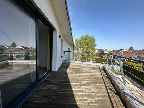 Maison d'Architecte de 1975 avec jardin de 700m²