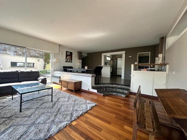 Maison d'Architecte de 1975 avec jardin de 700m²