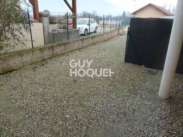 T2 a louer à Chapareillan en Rez de jardin avec cour + cave
