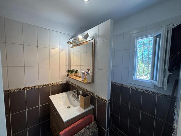 Villa provençale avec appartement indépendant et piscine . Flayosc 8 pièce(s)