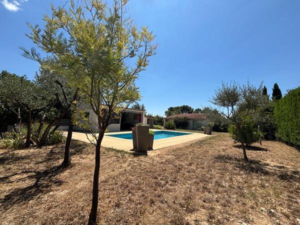 Villa provençale avec appartement indépendant et piscine . Flayosc 8 pièce(s)