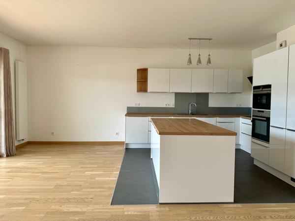 Appartement d'exception 107 m² · Vue Belledonne & Granier · Piscine privative