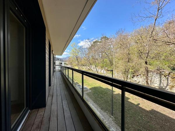 Appartement d'exception 107 m² · Vue Belledonne & Granier · Piscine privative