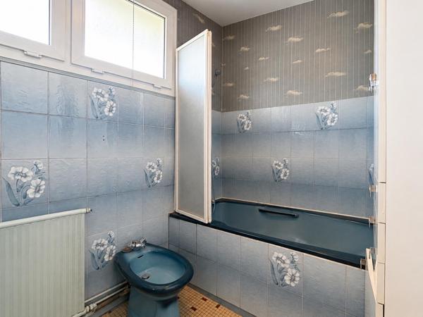 AGEN - Maison à fort potentiel avec garage et terrain de 180 m2