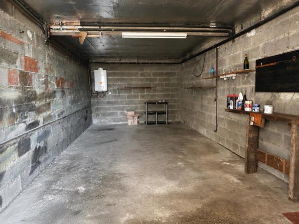 AGEN - Maison à fort potentiel avec garage et terrain de 180 m2
