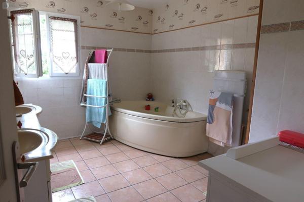 Pavillon à vendre à Availles-en-Châtellerault dans la Vienne (86530), ref : 86024-MAIS2361   
campagne