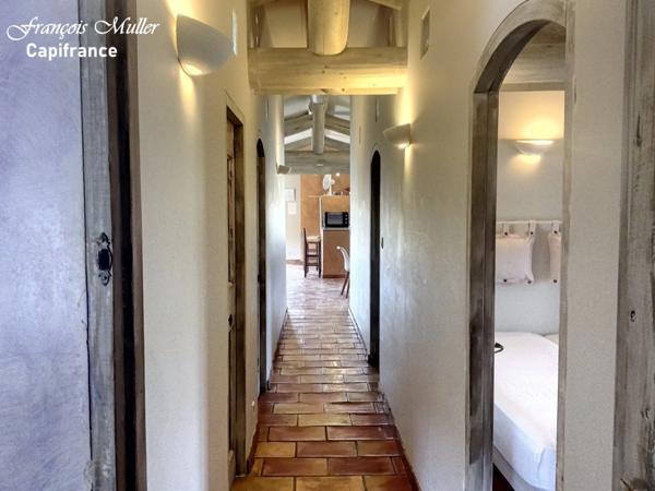 Propriété Gîtes et chambres d'hôtes 20 ha - 550 m2 à Banon