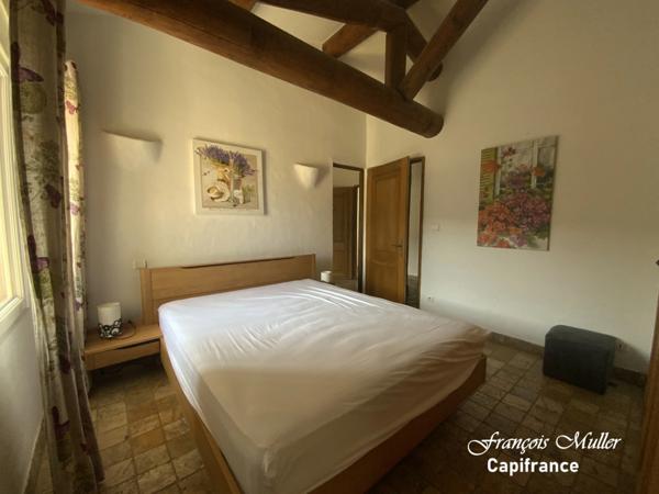 Propriété Gîtes et chambres d'hôtes 20 ha - 550 m2 à Banon