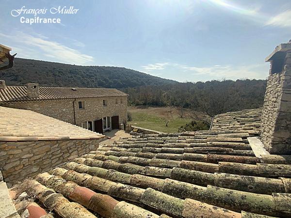 Propriété Gîtes et chambres d'hôtes 20 ha - 550 m2 à Banon