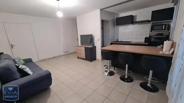 Appartement à louer 2 pièces 44.9m² Bellignat (01100)