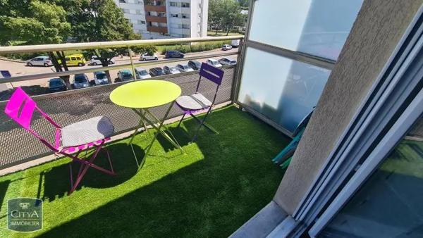 Appartement à louer 2 pièces 44.9m² Bellignat (01100)