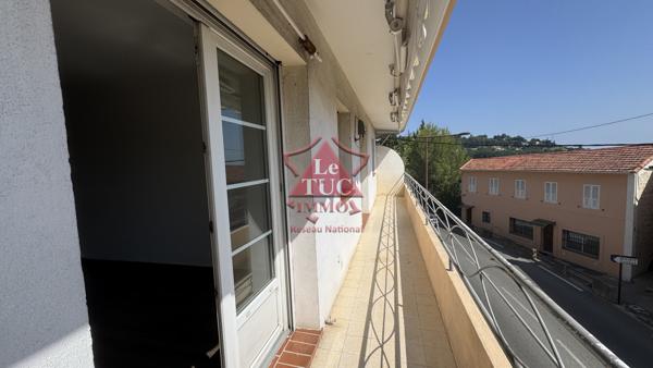 A LOUER VIDE A L'ANNEE T2 A MAGAGNOSC 685 CHARGES COMPRISES Grasse (06520)